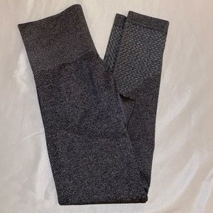 Ryderwear seamless staples